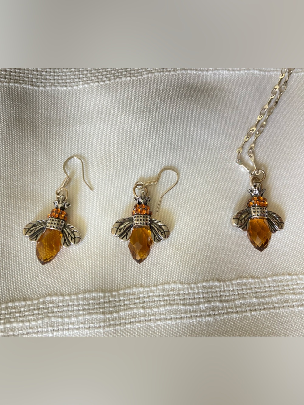 NWOT - Artisan Made Necklace and Earrings Set